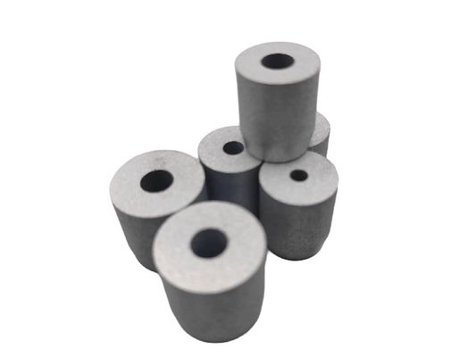 การปรับเปลี่ยนคาร์ไบด Cold Heading Mold Die สําหรับความทนทานกับอุณหภูมิและความทนทาน