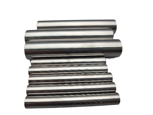 50-330 มม ความยาวแม่นยํา แผ่น Tungsten Carbide สต๊อดกับความแข็งแรงการแตกของ 7-10 MPa·m1/2